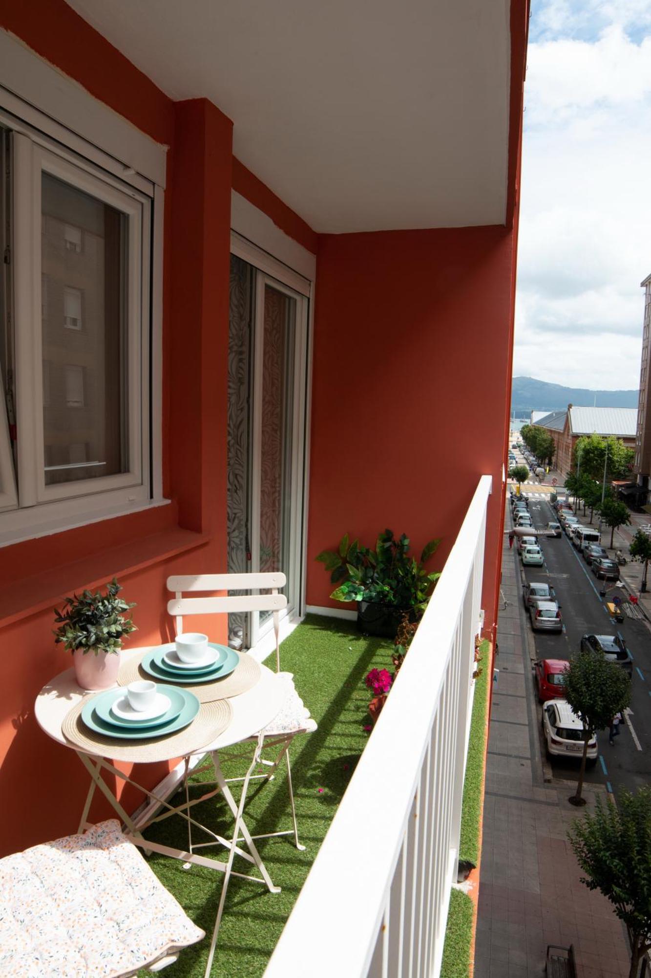 Apartment Bahia Ferry Tranquilo, Con Parking Y Desayuno Casero En El Centro